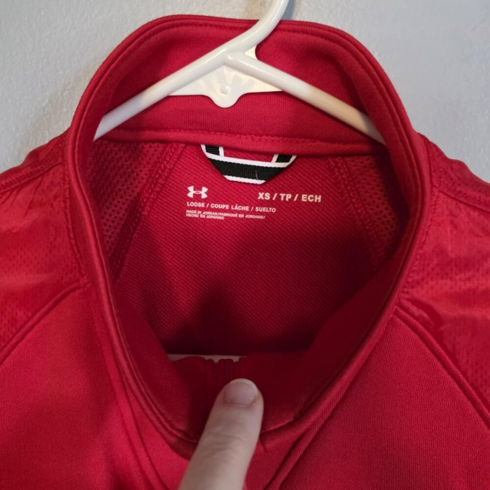 NWT Under Armour 1/4 Zip Loose Fit - Picture 6 of 6